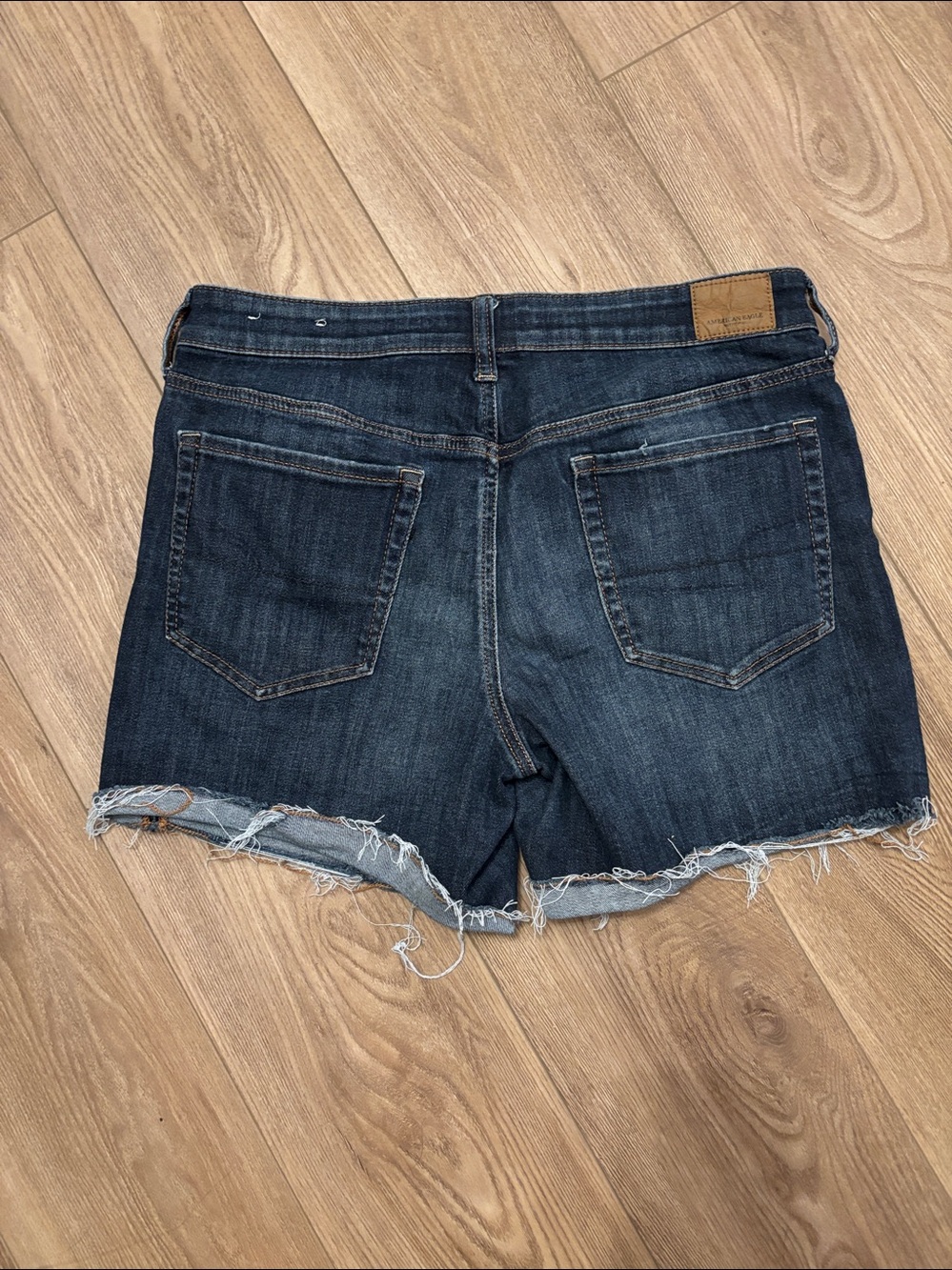 American Eagle Next Level Stretch Midi Shorts size 12 - Picture 6 of 6